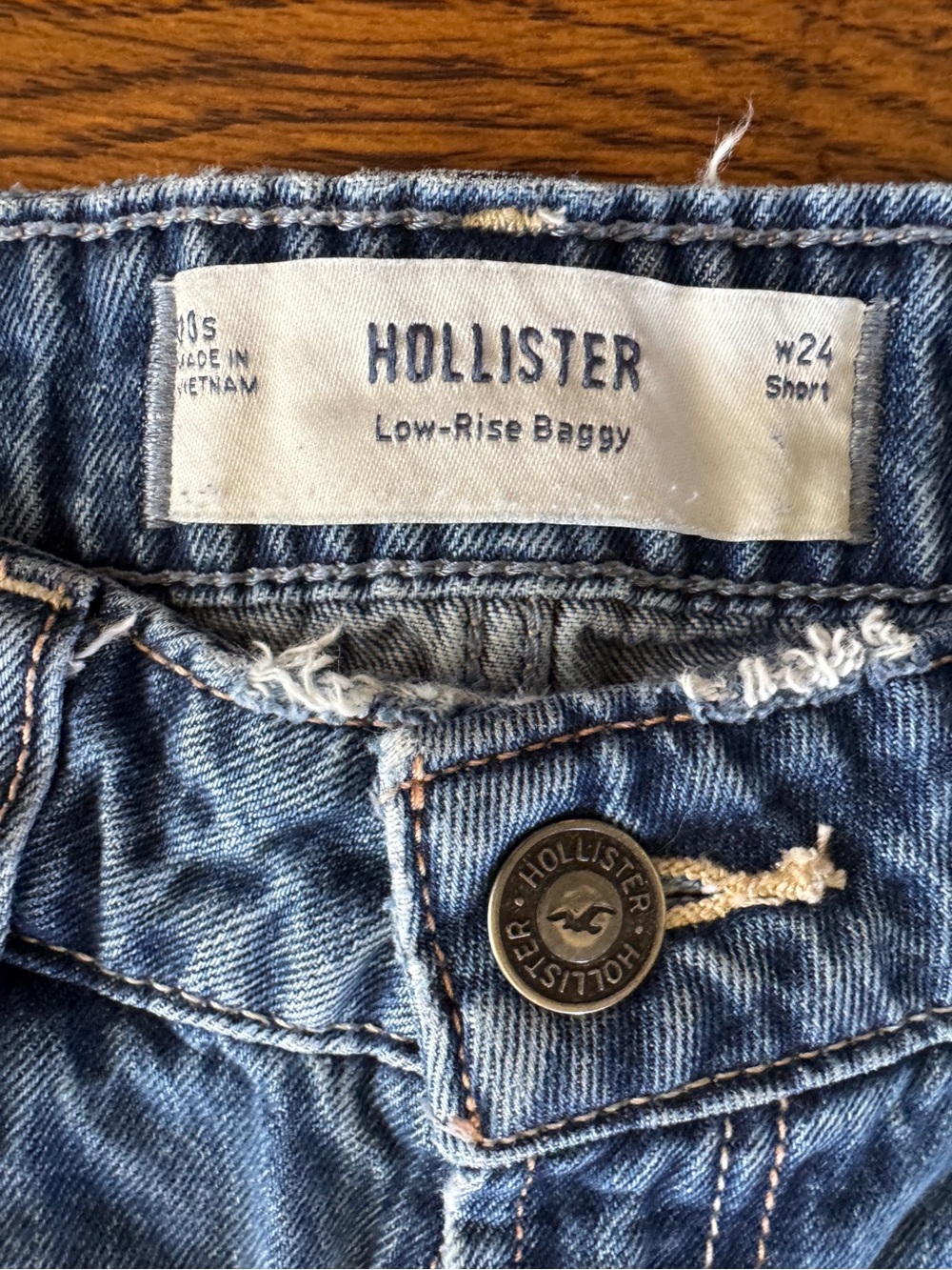 Hollister Women’s Low Rise Baggy Blue Denim Jeans - 24 Short aka 00 S